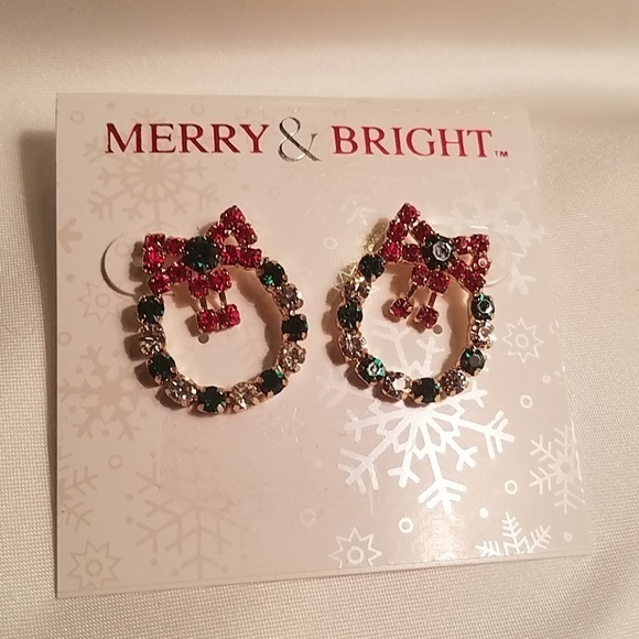 Merry & Bright Christmas Wreath earrings NWT‎ - Picture 1 of 3